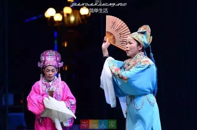 一年演出6300多场,观众达45万人次,是什么让这种戏曲
