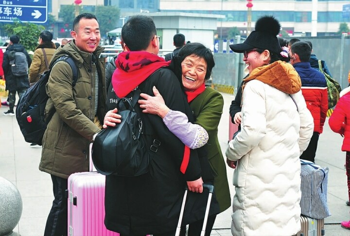 走亲访友 春节出行不用愁