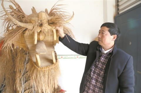 陈良全 :黄丰草龙 舞出风调雨顺平安幸福