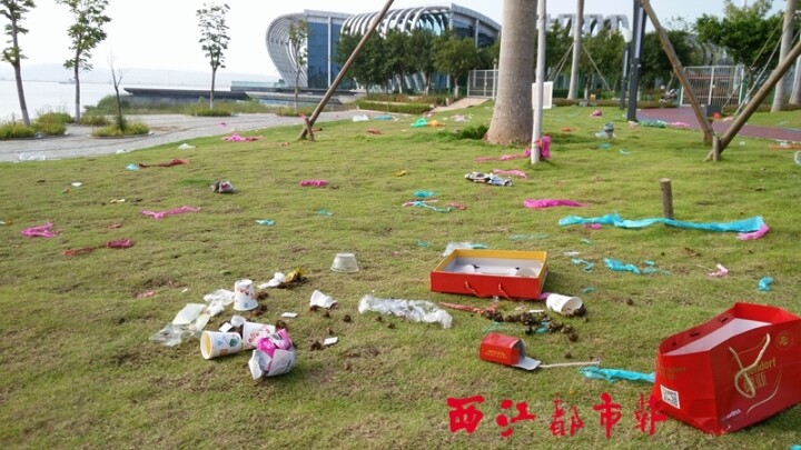 中秋过后垃圾遍地 苍海湖等公园环境遭赏月市民破坏